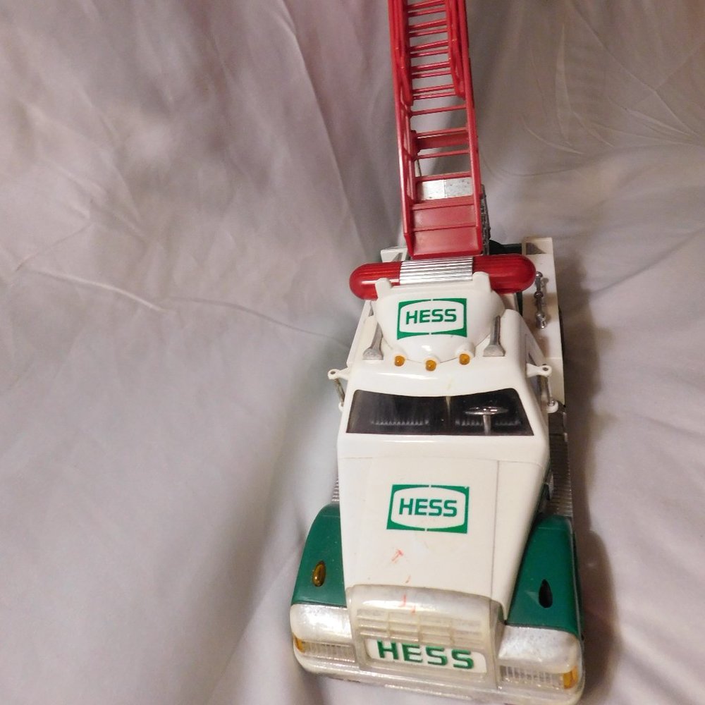 Vintage HESS Rescue Ladder Truck Firetruck 1994